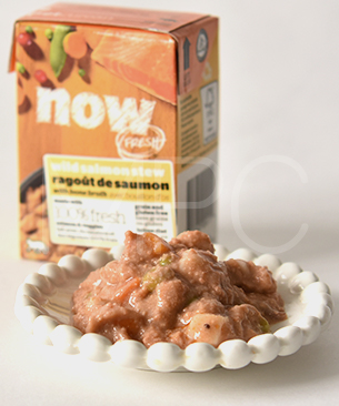 ナウフレッシュ　テトラパック　ワイルドサーモン　シチューキャット　182g