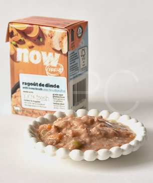 ナウフレッシュ　テトラパック　ターキーシチューキャット　182g