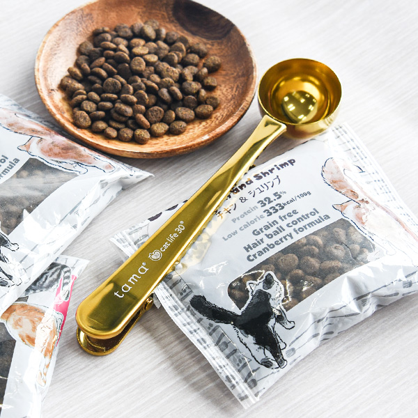 金の計量スプーン