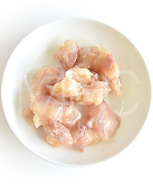 国産若鶏 ひざ軟骨 50g/385円